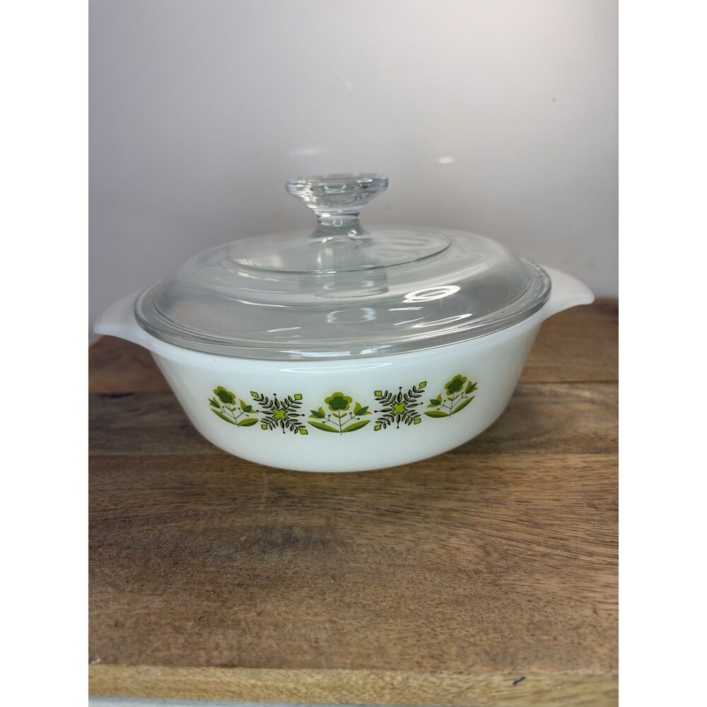 VTG Fire King Anchor Hocking Meadow Green 436 Round Casserole  1 QT With Lid